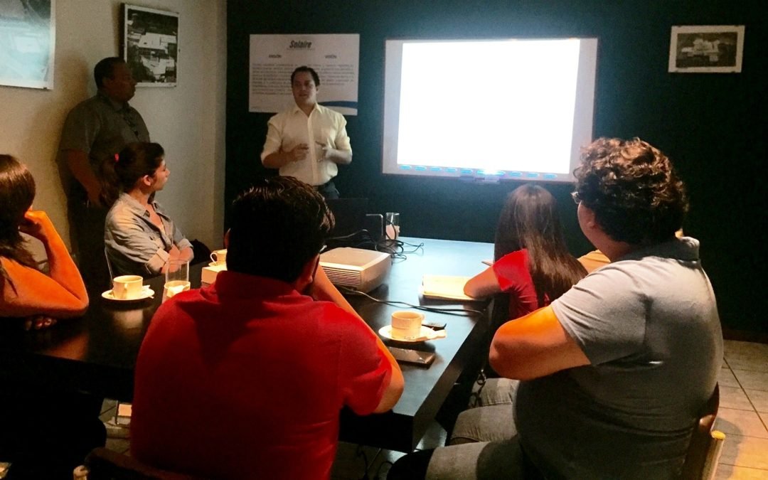 Charla especializada para FUNDASAL sobre Páneles Termoacústicos