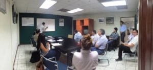 CAPACITACIÓN A VENDEDORES SOBRE FACHADAS DE PANEL POLIURETANO. Capacitacion a vendedores sobre Fachadas de panel Poliuretano.