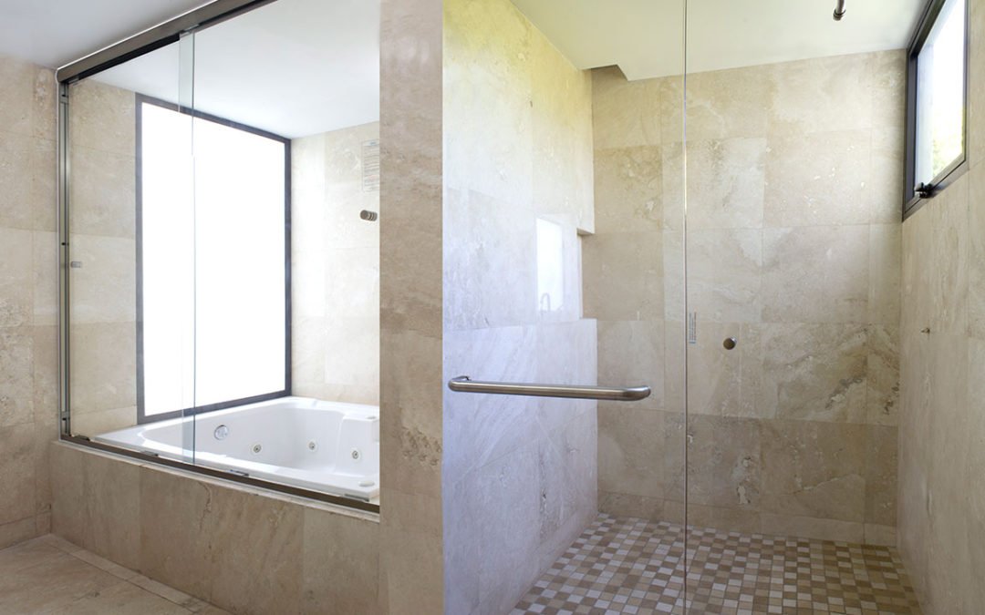 PUERTAS DE DUCHAS: Consejos para elegir la más adecuada.